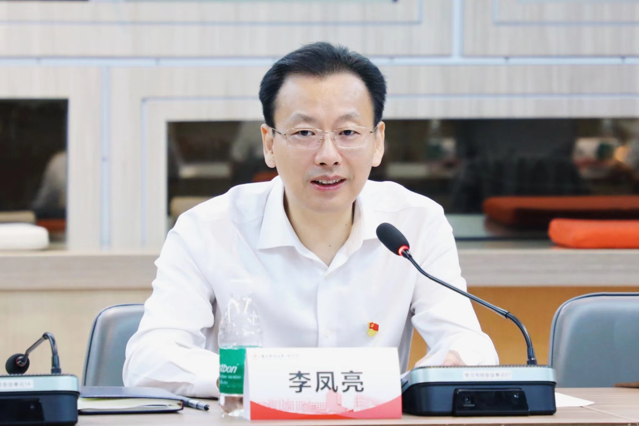 微信图片_20220527180806.jpg 微信图片_20220527180806.jpg